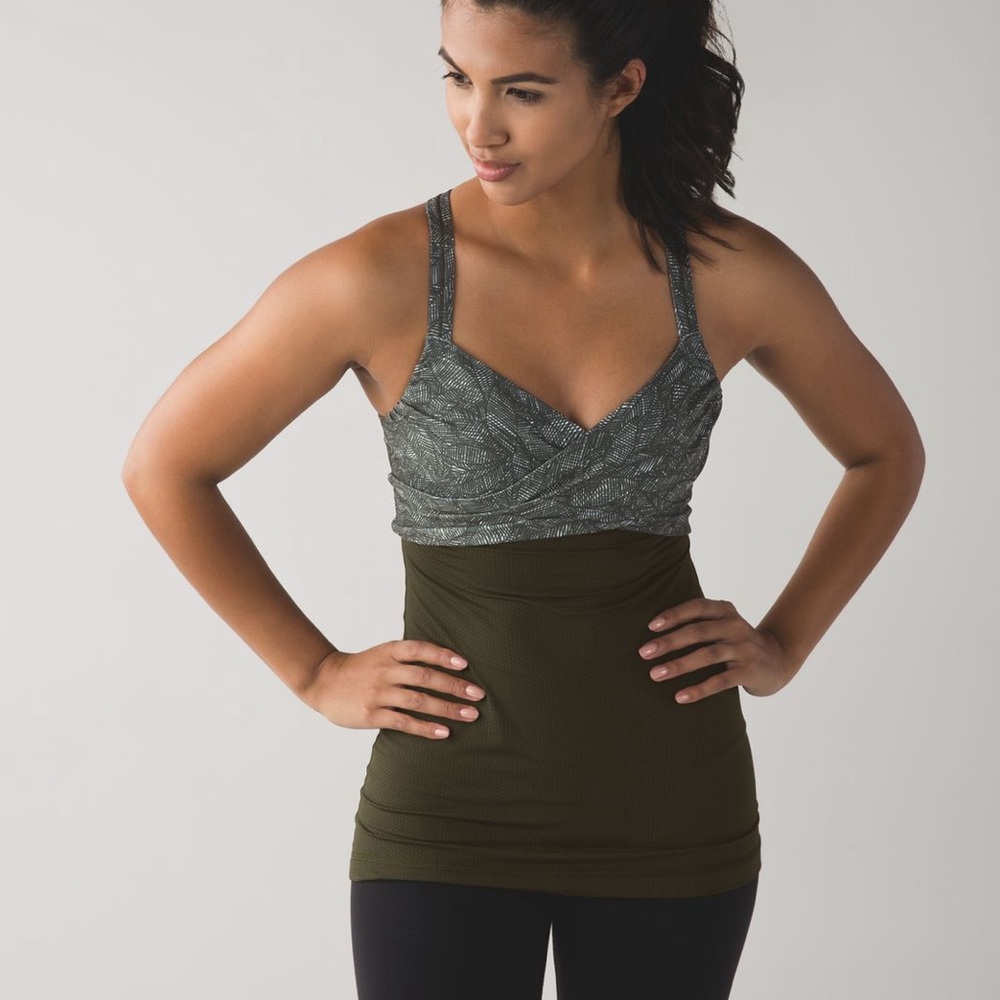 Lululemon Wrap It Up Tank | Jazzy White Gator Green / Gator Green